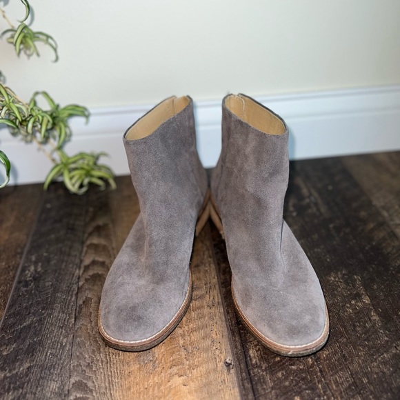 Sperry Shoes - SPERRY Women SUEDE Boots 7